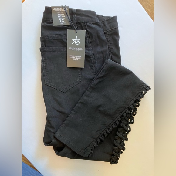 American Bazi Women’s Super Skinny High Rise Jeggings, 1X, Black, NWT, Cut Outs - Picture 4 of 10